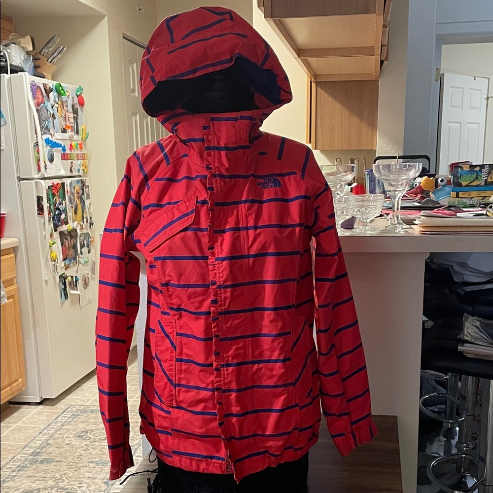 North face woman’s jacket